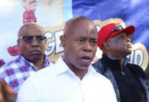 Piden que Nueva York reduzca fondos a la policía y aumente programas sociales Eric Adams