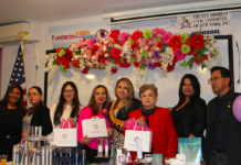 COMITE CIVICO HOMENAJEA A MUJERES