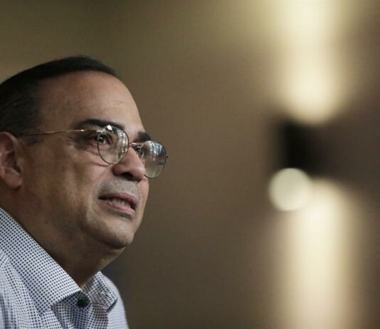 Gilberto Santa Rosa se presentará el 24 de febrero de 2024 en Bogotá Gilberto Santa Rosa