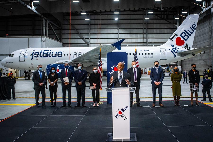 JetBlue creará empleos en la extensión del aeropuerto de Nueva York JetBlue creará empleos en la extensión del aeropuerto de Nueva York
