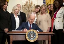 Biden firma una ley para evitar que se silencie el acoso sexual en empresas Joe Biden