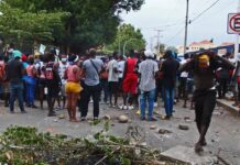 Migrantes reciben con protestas a López Obrador en la fronteriza Tapachula Migración