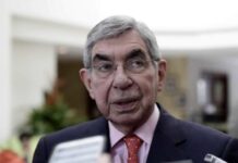 Óscar Arias