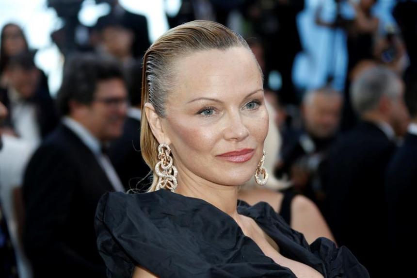 Pamela Anderson Pamela Anderson