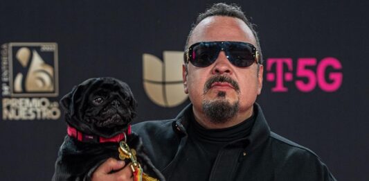 Pepe Aguilar.