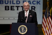 Nueva Jersey anuncia ayuda para indocumentados que paguen impuestos Phil Murphy