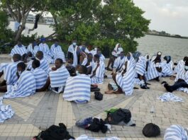 Detienen a cerca de 150 haitianos tras desembarcar en los Cayos de Florida haitianos