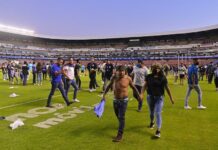 Fiscalía mexicana indaga intento de homicidio tras riña en estadio de fútbol riña en estadio en México
