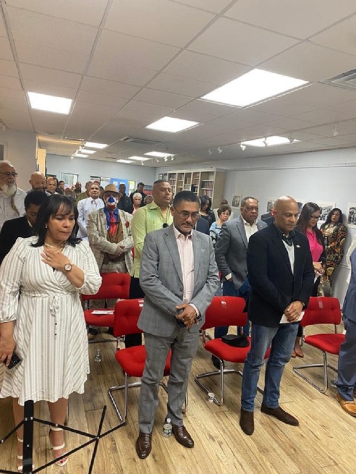 Comisionado de Cultura rinde homenaje a los héroes (1)