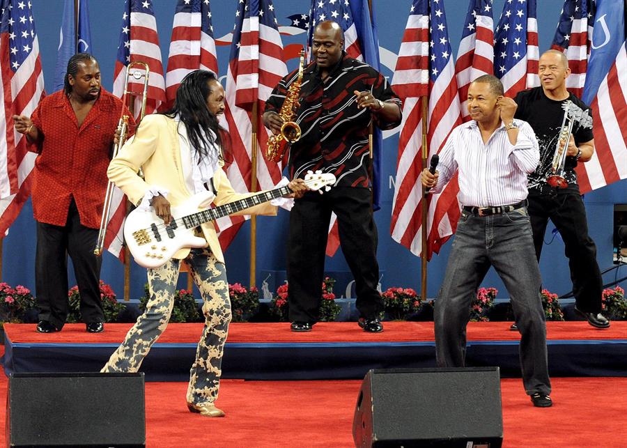 Fallece el saxofonista de Earth, Wind & Fire Andrew Woolfolk