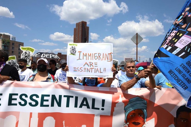 Inmigrantes Esenciales Inmigrantes Esenciales