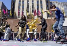 Patinaje sobre ruedas vuelve al Rockefeller Center tras 80 años de ausencia Patinaje