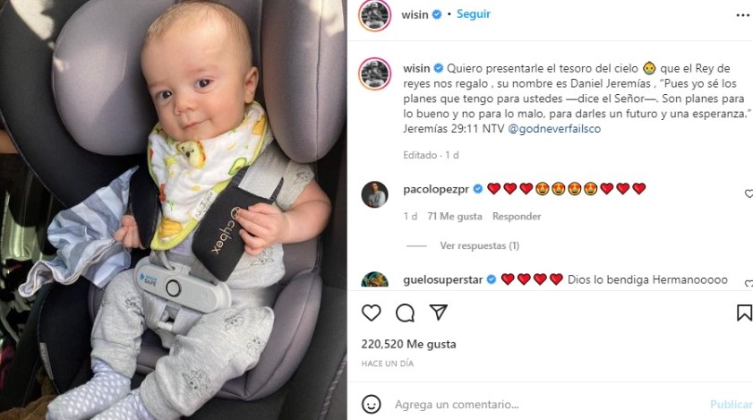 Wisin presenta a su hijo menor Wisin presenta a su hijo menor