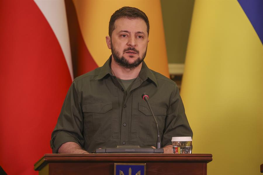 Zelenski anuncia la visita el domingo a Ucrania de Blinken