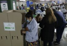 Abren los colegios electorales colombianos para elección de presidente