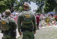 El Gobierno investigará la respuesta policial al tiroteo de Texas tiroteo