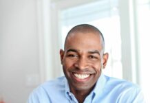 El vicegobernador de Nueva York, Antonio Delgado, no es latino