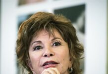 Isabel Allende dice que vivir es un "ejercicio de memoria y amor" Isabel Allende