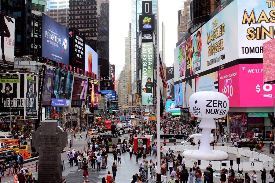 Un hongo atómico en Nueva York (4)