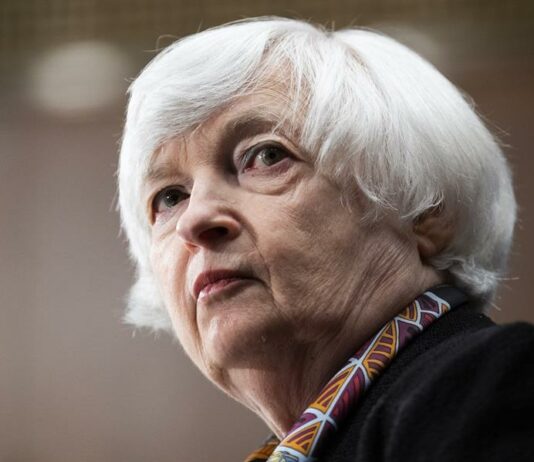 Yellen apuesta por inmigración para mitigar la falta de trabajadores en EE.UU. Yellen