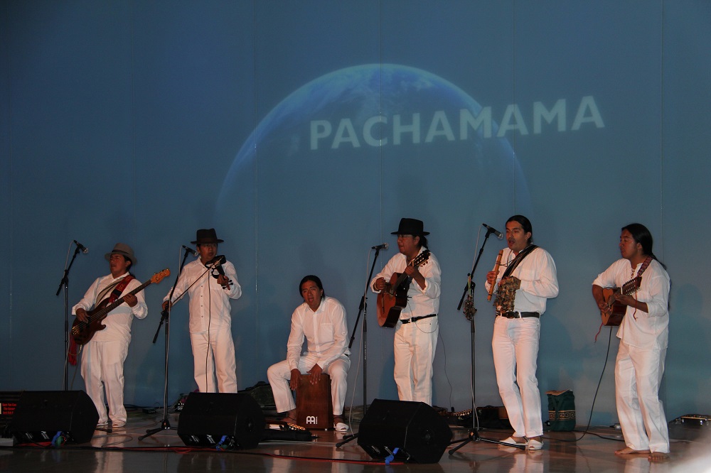 Ecuatorianos celebran a la Pachamama en NY.