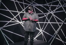 Con el inicio del Mes del Orgullo LQBTQ+, el cantautor y artista Gio Bravo usa la música como una plataforma poderosa para representar a la comunidad con positivismo.