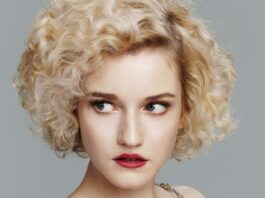 Julia Garner