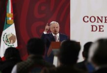 López Obrador dice que hay 22 mexicanos entre los migrantes muertos en Texas