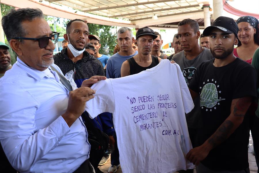 migrantes en vigilia
