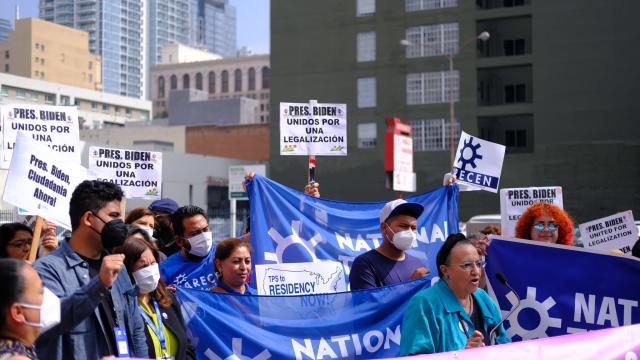protestas en torno a la Cumbre de las Am&eacute;ricas (3)