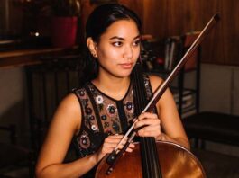 Violonchelista Ana Lei brilla en el nuevo espectáculo Off-Broadway “Love Quirks” La violonchelista venezolana-americana Ana Lei brilla en el nuevo show Off-Broadway, “Love Quirks”, una comedia romántica musical que ha estado conquistando corazones alrededor de Nueva York.