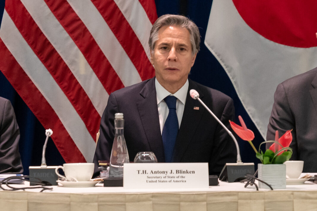 Estados Unidos enviará más de 360 millones de dólares en asistencia humanitaria adicional a Ucrania que irán destinados a comida, agua potable, ayudas económicas y refugio, entre otras cosas, anunció este sábado el secretario de Estado estadounidense, Antony Blinken.