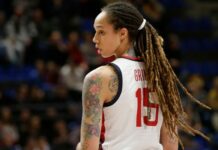 Brittney Griner aterriza en Estados Unidos tras su liberación en Moscú Brittney Griner