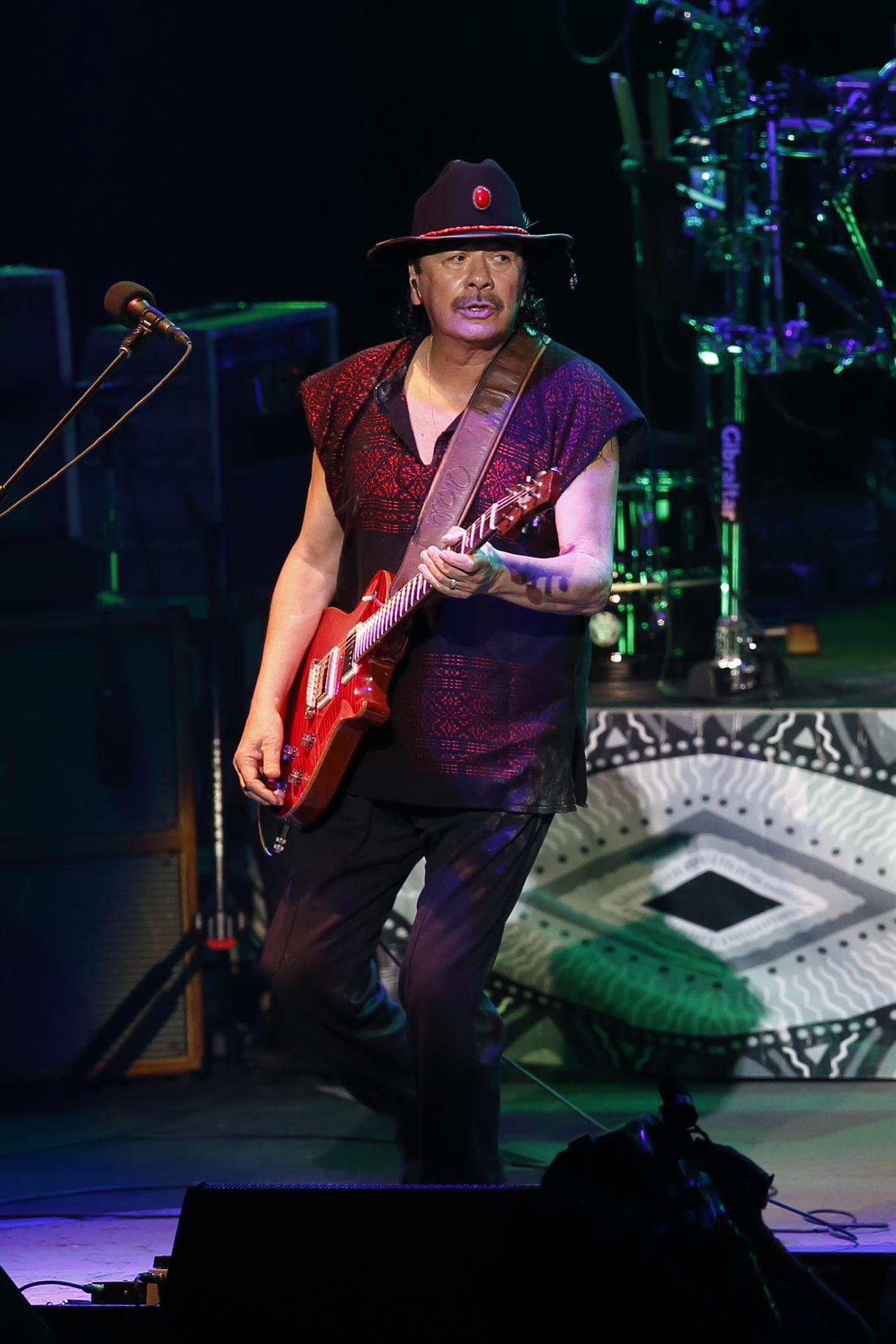 Carlos Santana