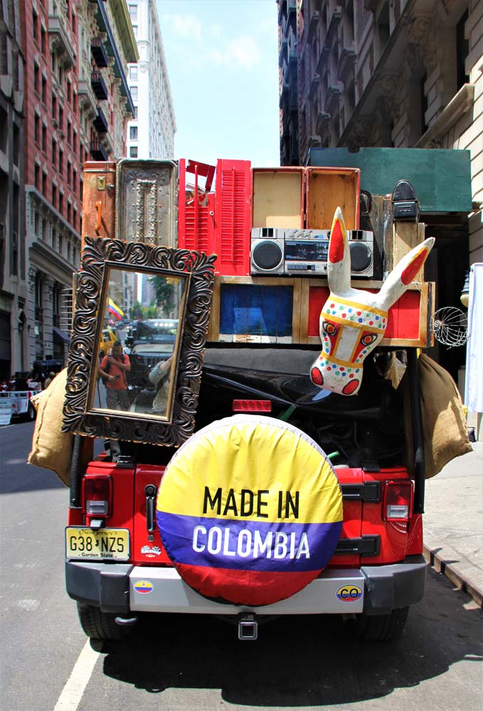 La comunidad colombiana de Nueva York es muy orgullosa de su riqueza natural, humana y cultural, de la cual hace gala durante las festividades latinas en las que participa activamente.