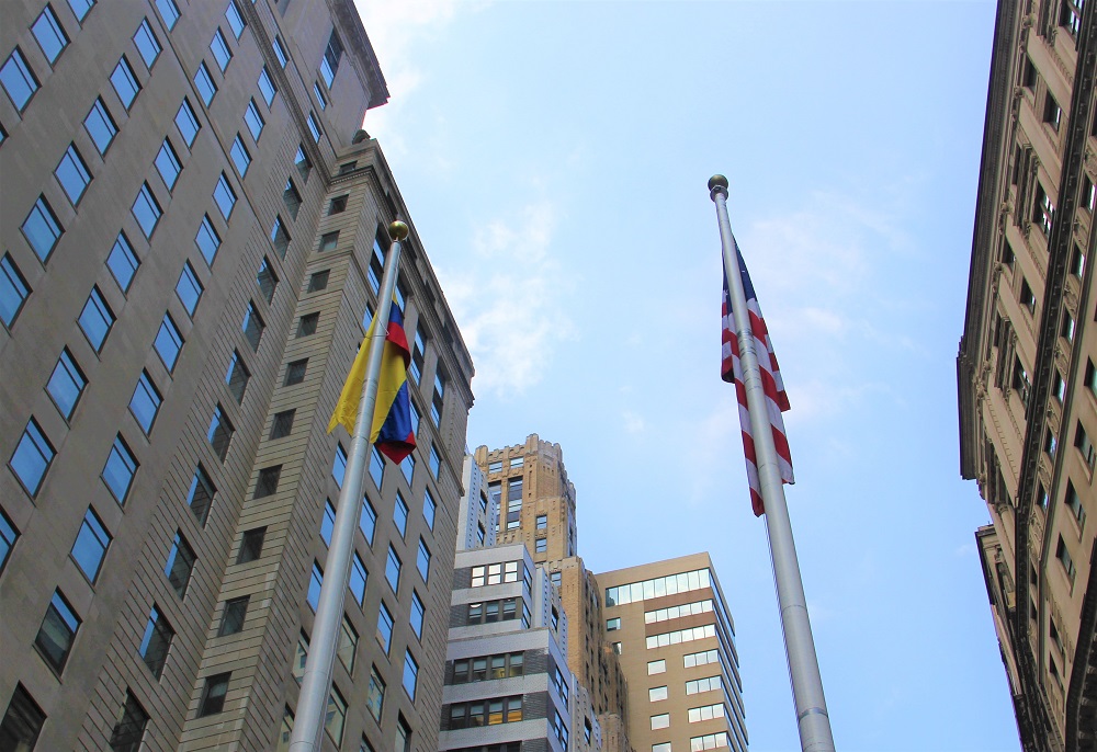 BANDERA DE COLOMBIA EN BOWLING GREEN.