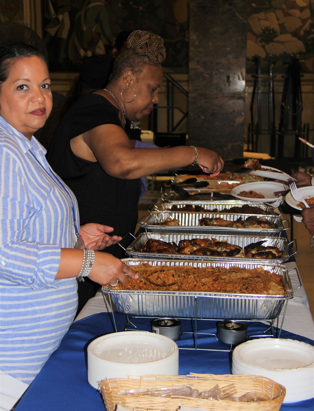 FOTO 5 RECEPCION COMIDA DOMINICANA.