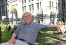 Napoleón Barragán, retorna con toda su experiencia de vida El empresario ecuatoriano-americano Napoleón Barragán retorna con una nueva iniciativa para dar más oportunidades de progreso a los inmigrantes y los negocios en Estados Unidos y Latinoamérica.