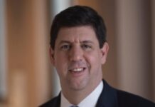 Biden logra nombrar al primer director de la Agencia de Armas en 7 años Steve Dettelbach