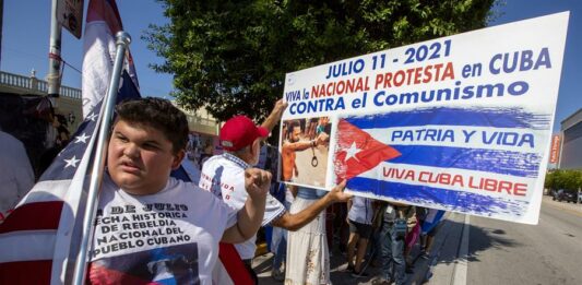 cubanos protestan