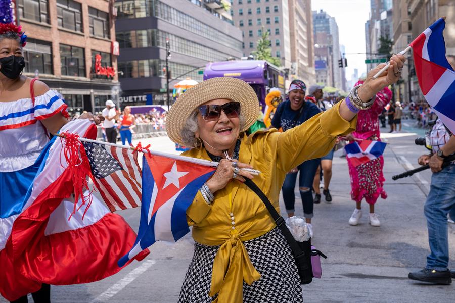 Dominicanos desfilan en Nueva York