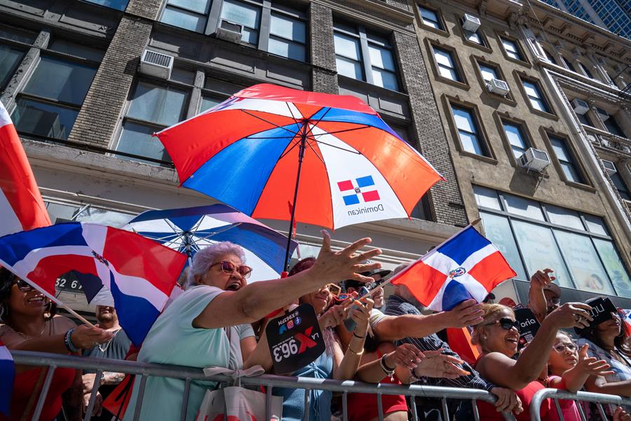 Dominicanos desfilan en Nueva York
