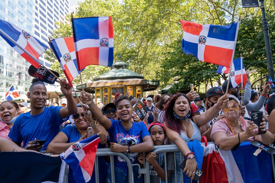Dominicanos desfilan en Nueva York