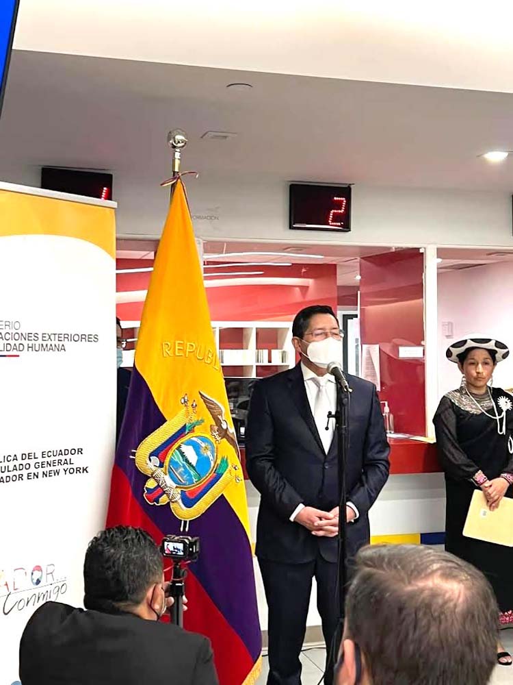 Su Excelencia, el embajador Jose Sandoval, c&oacute;nsul general de Ecuador en Nueva York durante su discurso alusivo a la gesta hist&oacute;rica del 10 de agosto de 1809, hito que marca el inicio del proceso independentista hispanoamericano, que fue conmemorado con un acto c&iacute;vico el pasado mi&eacute;rcoles en Manhattan.