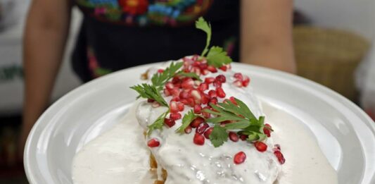 chile en nogada mexicano