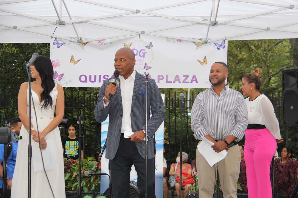 El alcalde de la ciudad de Nueva York, Eric Adams, fue la figura central de las celebraciones de la comunidad dominicana en el 2022 y tambi&eacute;n asisti&oacute; a la celebraci&oacute;n en Plaza Quisqueya, donde comparti&oacute; con todos los asistentes.