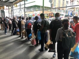 La ciudad de Nueva York debe mantenerse como un refugio seguro para inmigrantes Cada día llegan a la ciudad de Nueva York cientos de inmigrantes con un único deseo, el de conseguir una vida mejor y hallar un sitio en el que puedan dar a sus familias estabilidad, seguridad y mejores condiciones económicas, todos con el mismo propósito: el sueño americano.