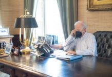 Biden augura un voto en otoño que siga la estela de Kansas sobre el aborto El presidente estadunidense, Joe Biden, dijo este miércoles que el resultado del referéndum sobre el aborto en Kansas es una señal de que en otoño, en las elecciones de medio mandato, los ciudadanos apostarán por proteger el derecho de las mujeres.