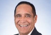 Joe Martínez.