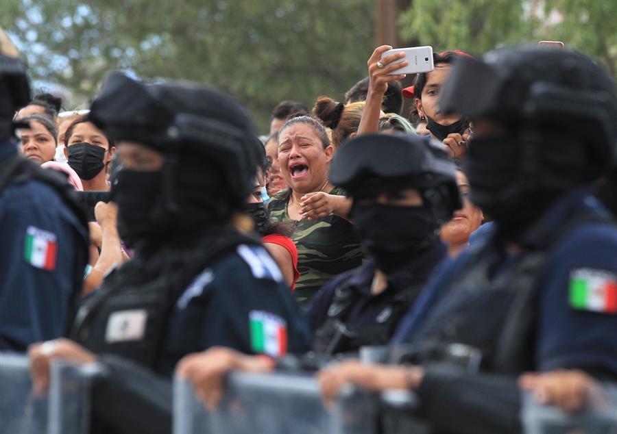 México eleva a 11 las muertes por día (2)